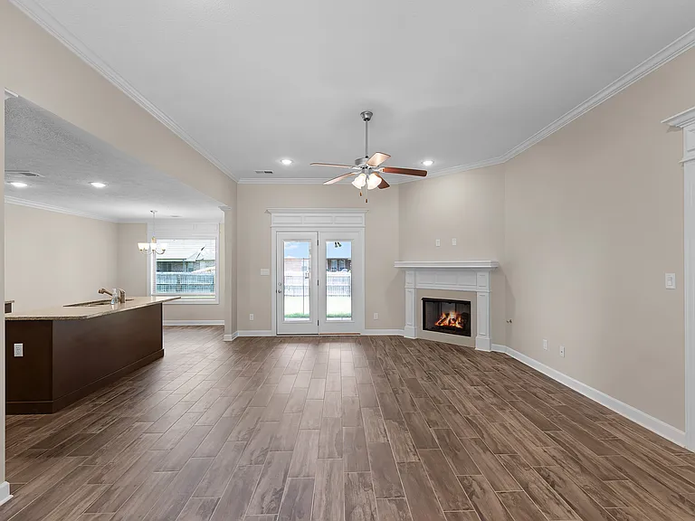 38 Garrison Dr — Photo 4