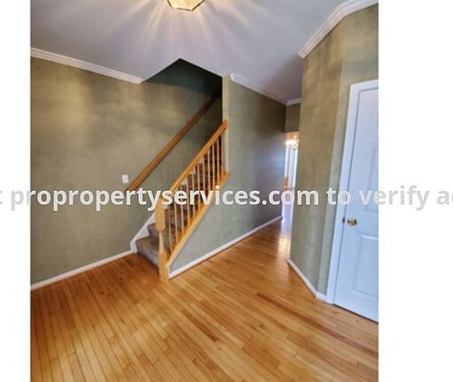 2nd image of 18122 Samuel Cir
