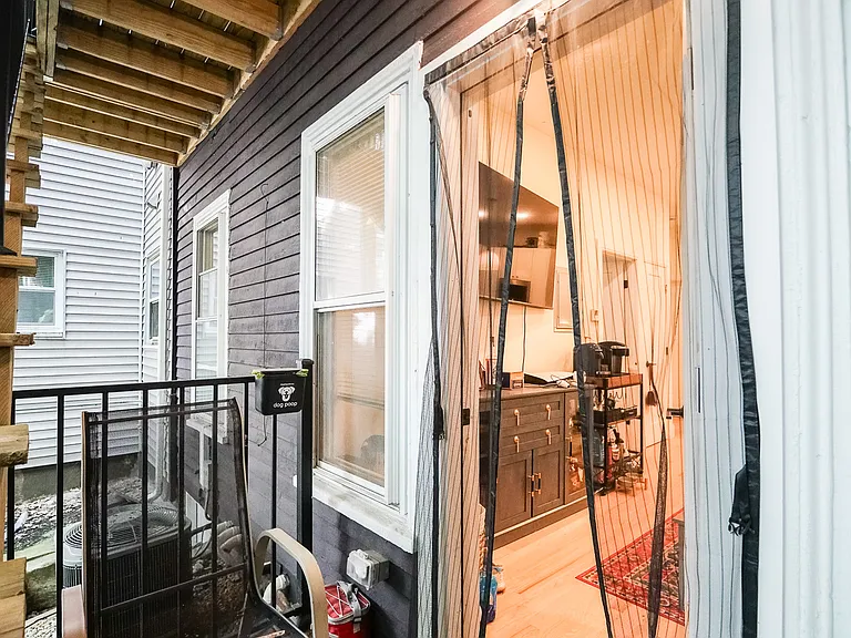 308 Saratoga St — Photo 7