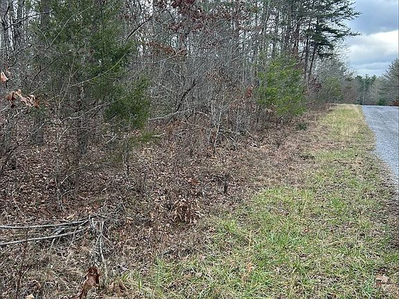 4th image of 4127 Moccasin Ln