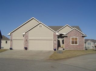 3406 N Sandplum Ct, Wichita, KS 67205
