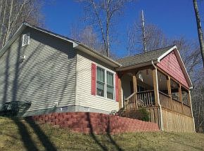 1st image of 202 Honeysuckle Ln NE