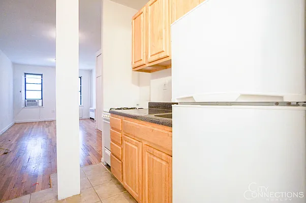 Rented by City Connections Realty | media 10