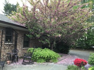 270 Circle Rd, Syosset, NY 11791