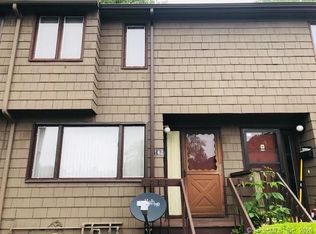 142 Towne House Rd UNIT 142, Hamden, CT 06514