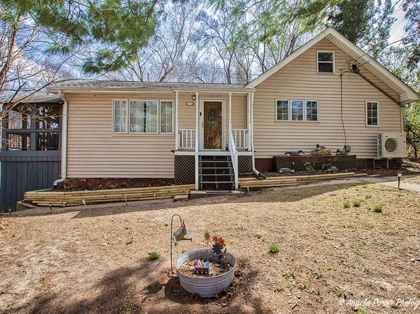 25643 W Woodlawn Ave, Antioch, IL 60002