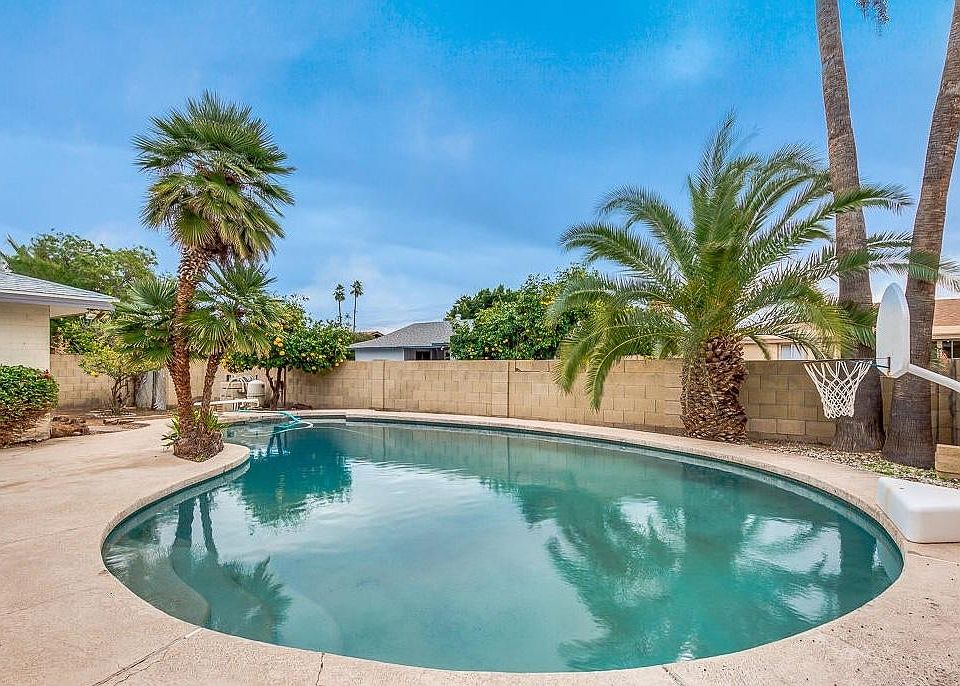 1st image of 2439 E Del Rio Dr