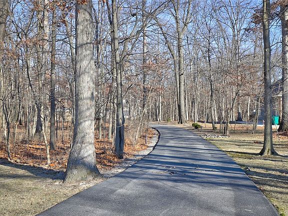 2nd image of 3260 Woodland Shores Dr