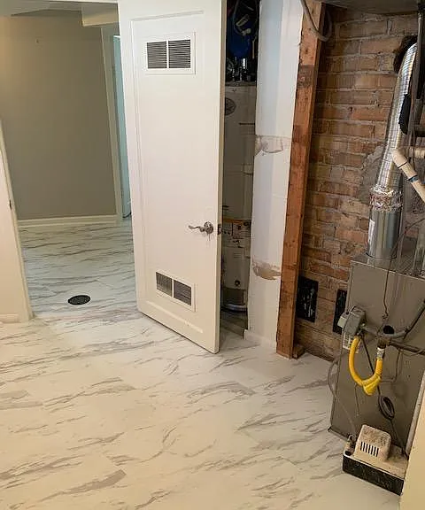 324 E 100 N — Photo 14