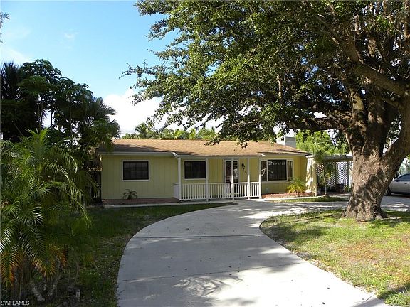 2nd image of 1534 Coconut Dr