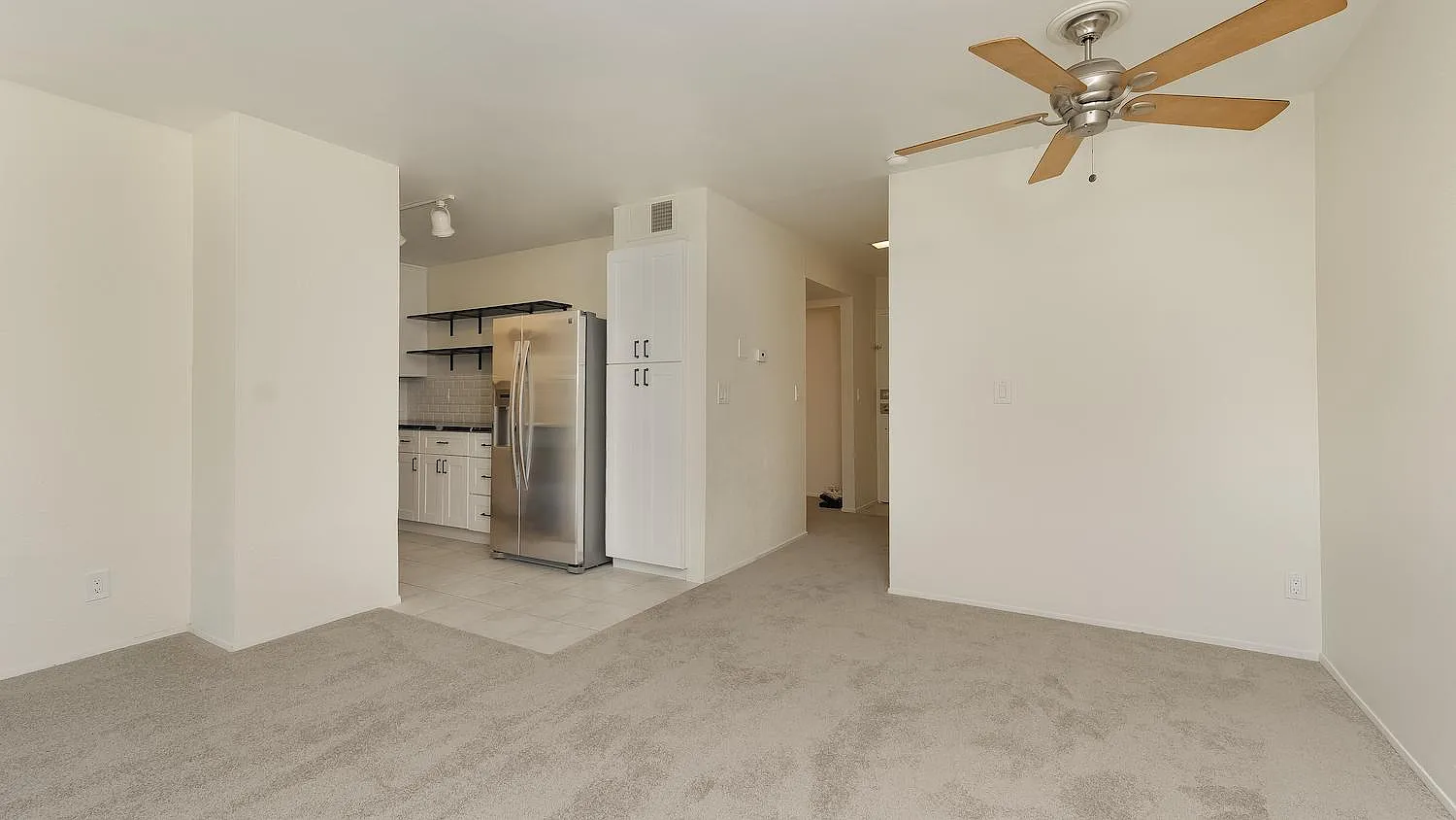 6767 Friars Rd — Photo 4