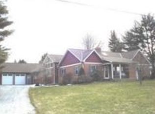 304 Meadow Dr, Johnstown, PA 15905