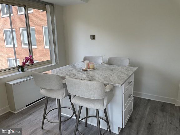 4th image of 4000 Tunlaw Rd NW APT 516