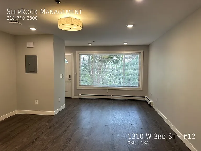 1310 W 3rd St #12 — Photo 10