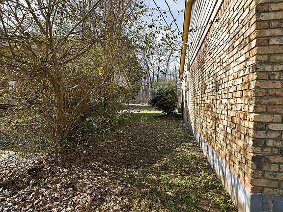 5th image of 3470 Neely Rd