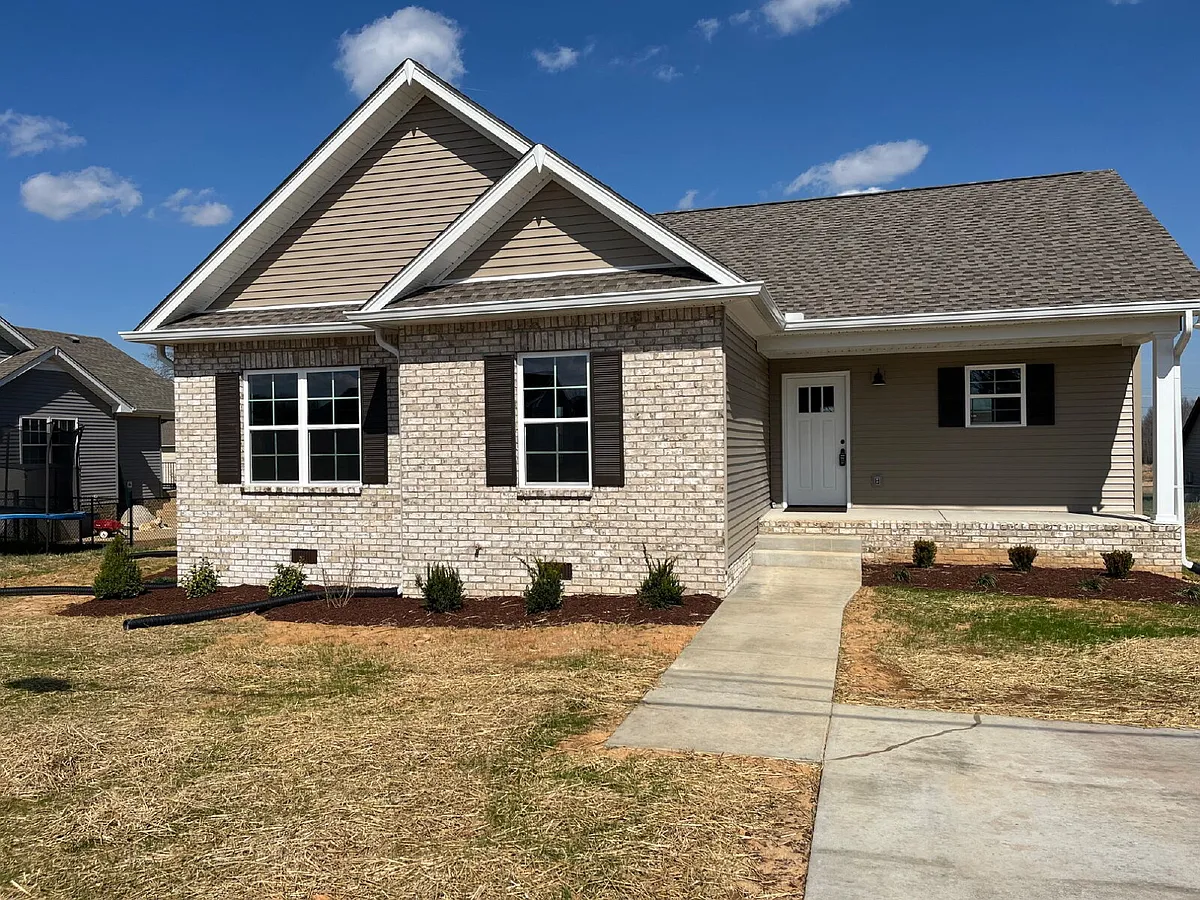 Building Photo - 107 Thacker Dr