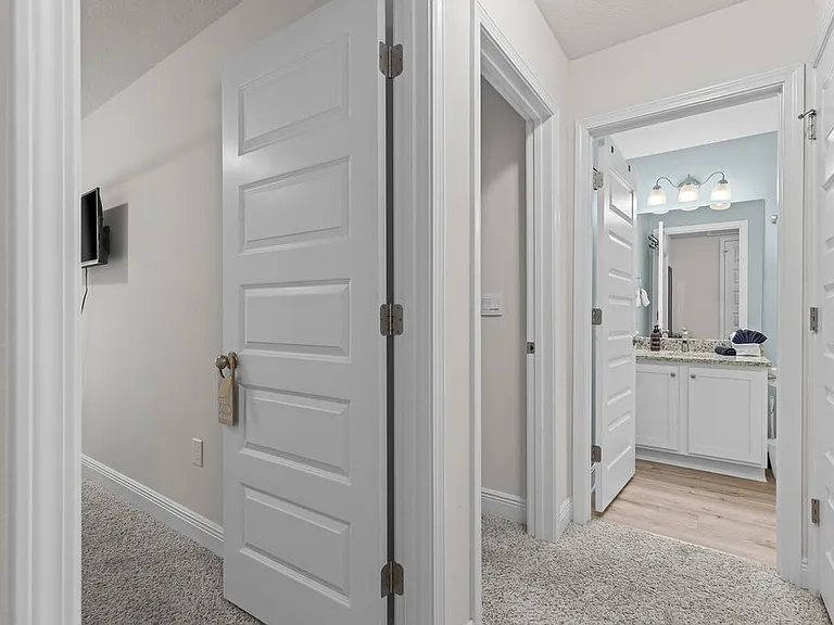 42 Sandy Cove Way — Photo 38