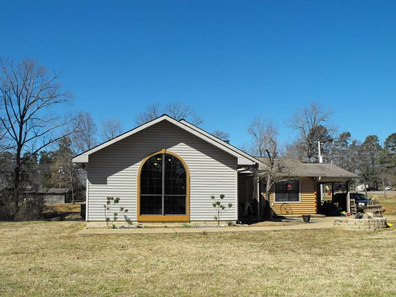 2nd image of 112 Penny Ln
