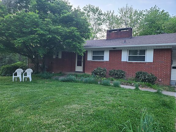 5th image of 2415 Fairmont Blvd #A