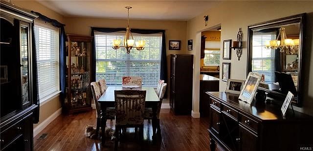 1st image of 701 Driftwood Ln