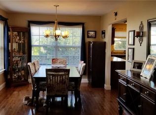 701 Driftwood Ln, New Windsor, NY 12553