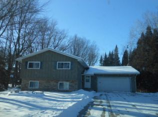304 Oak St, Redgranite, WI 54970