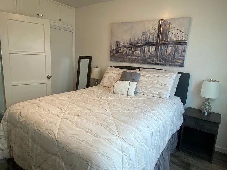5547 Hazeltine Ave #0 — Photo 14