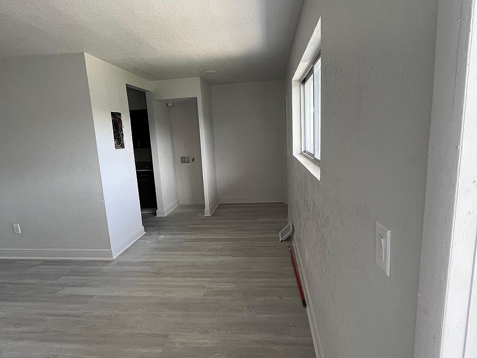 1st image of 13800 NE 6th Ave APT 23