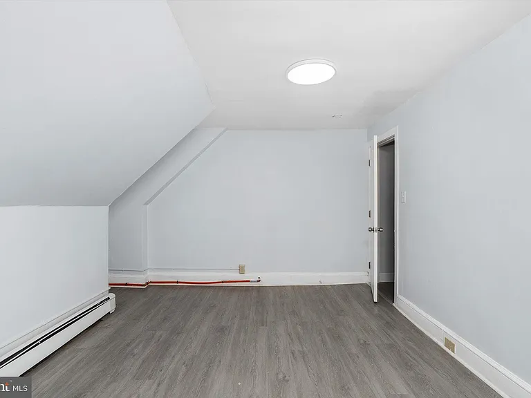 10 Lytle St #5 — Photo 14