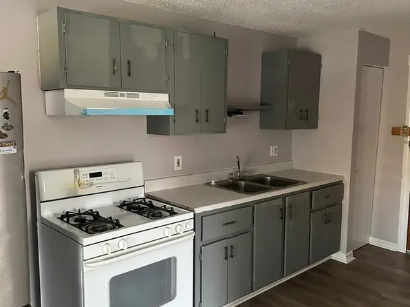 404 Barbour St #A, Hartford, CT 06120