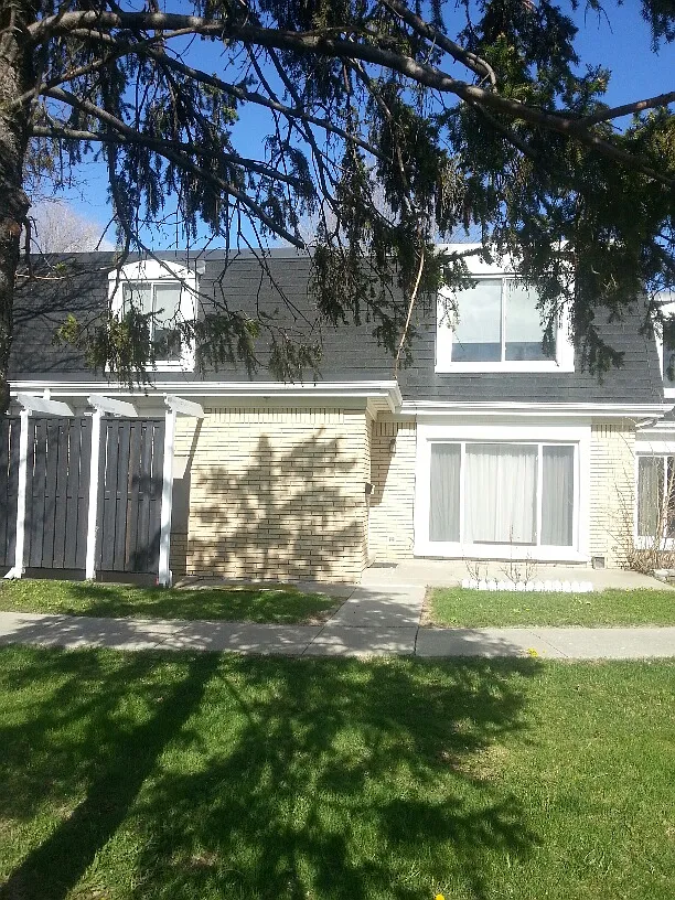 2 bed, 1.5 bath, 1311 sqft, $1,495 — Photo 1