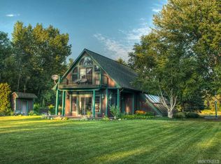 4296 Green Rd, Lockport, NY 14094