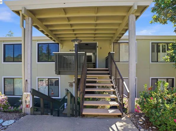 1732 Oakmont Dr APT 4, Walnut Creek, CA 94595