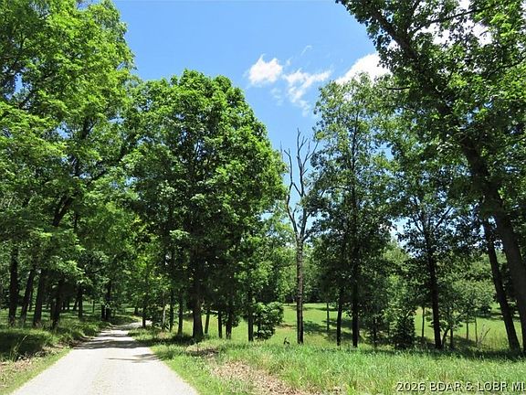 2nd image of 6 Timber Ridge Estate Ests #312