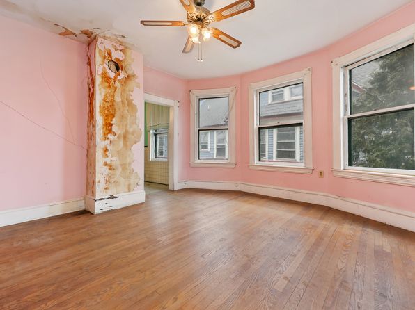 bridgeport-connecticut-448357353 picture