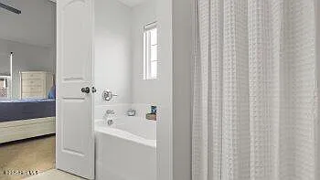 310 Vintage Ct — Photo 22