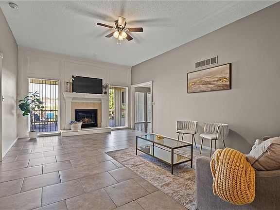 3rd image of 1797 Shannon Dr