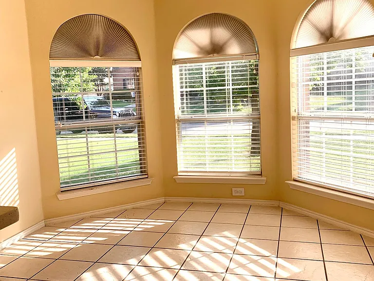 5512 Vineyard Ln — Photo 10