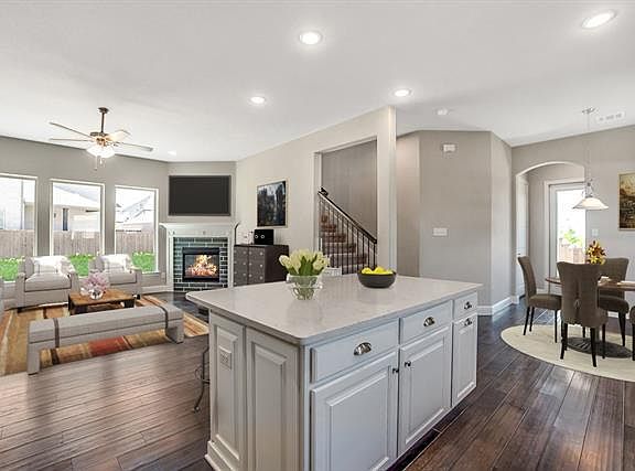 2nd image of 12744 Friar St