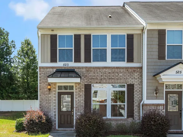 523 Berry Chase Way, Cary, NC 27519