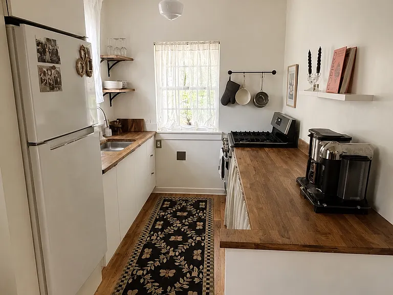 1126 Terry Dr #B — Photo 5