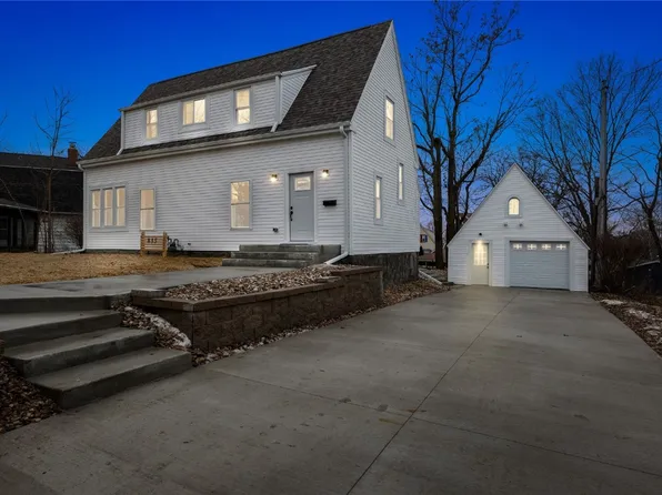 835 17th St SE, Cedar Rapids, IA 52403