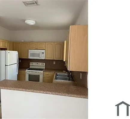 2834 SE 16th Ave #111 — Photo 7