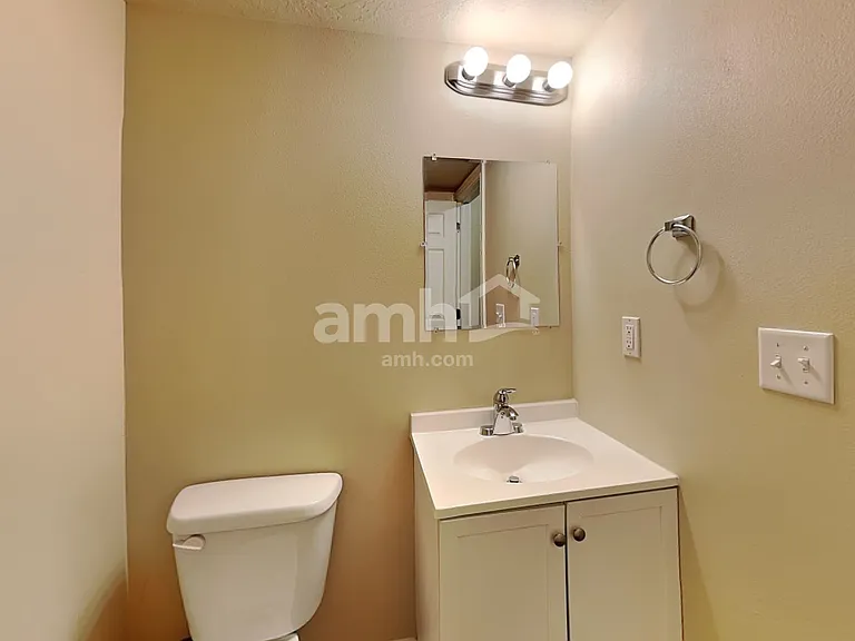 4006 E Dillons Dr — Photo 5