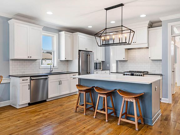 2nd image of 232 Logbridge Rd