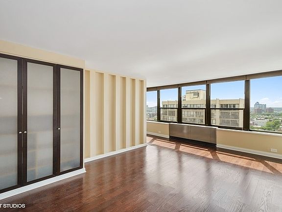 5th image of 1560 N Sandburg Ter APT 2109