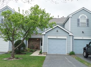 83 King Dr, Streamwood, IL 60107