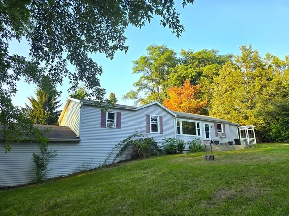 166 W School STREET, Twin Lakes, WI 53181