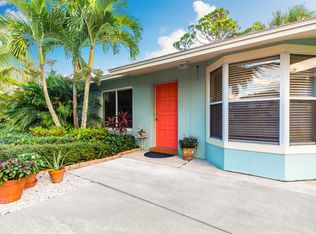 9026 SE Bobwhite St, Hobe Sound, FL 33455