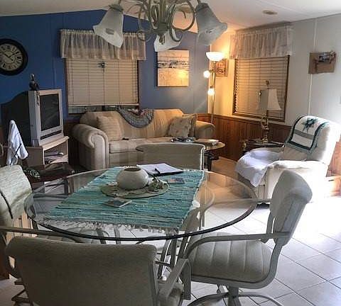 2nd image of 25776 Lilac Ct